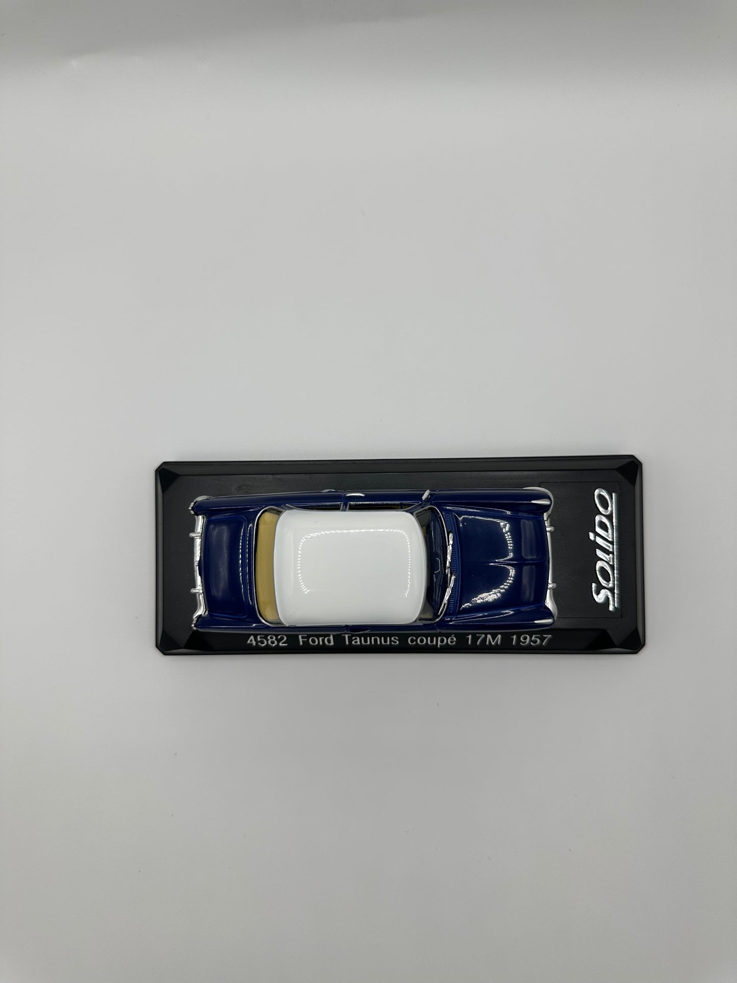 Solido Sixties 4582 Ford Taunus Coupé 17M 1957 1/43