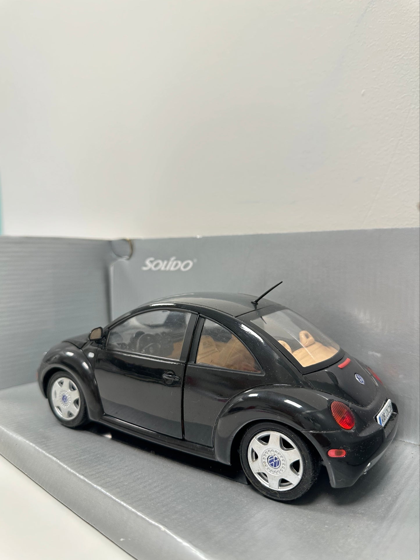 Solido Volkswagen New Beetle 1/18