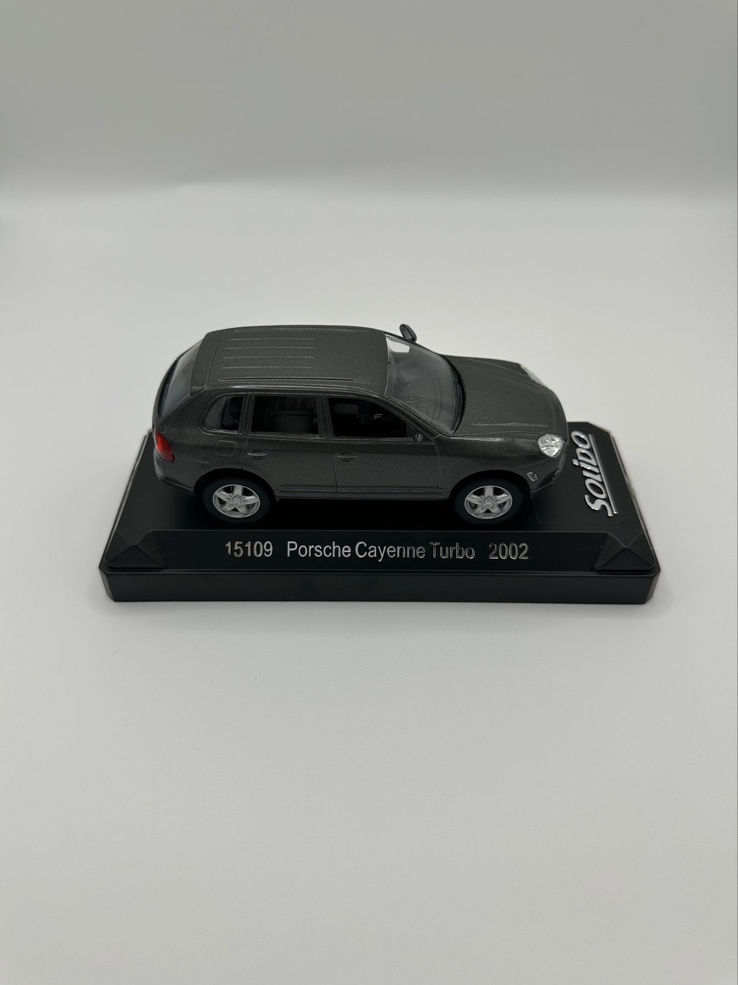 Solido Today 15109 Porsche Cayenne Turbo 2002 1/43