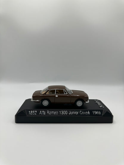 Solido Yesterday 1852 Alfa Romeo 1300 Junior Coupé 1969 1/43