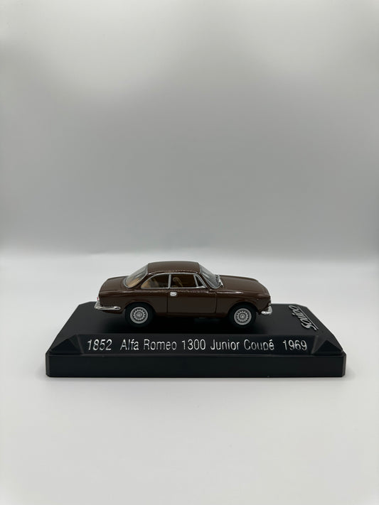Solido Yesterday 1852 Alfa Romeo 1300 Junior Coupé 1969 1/43