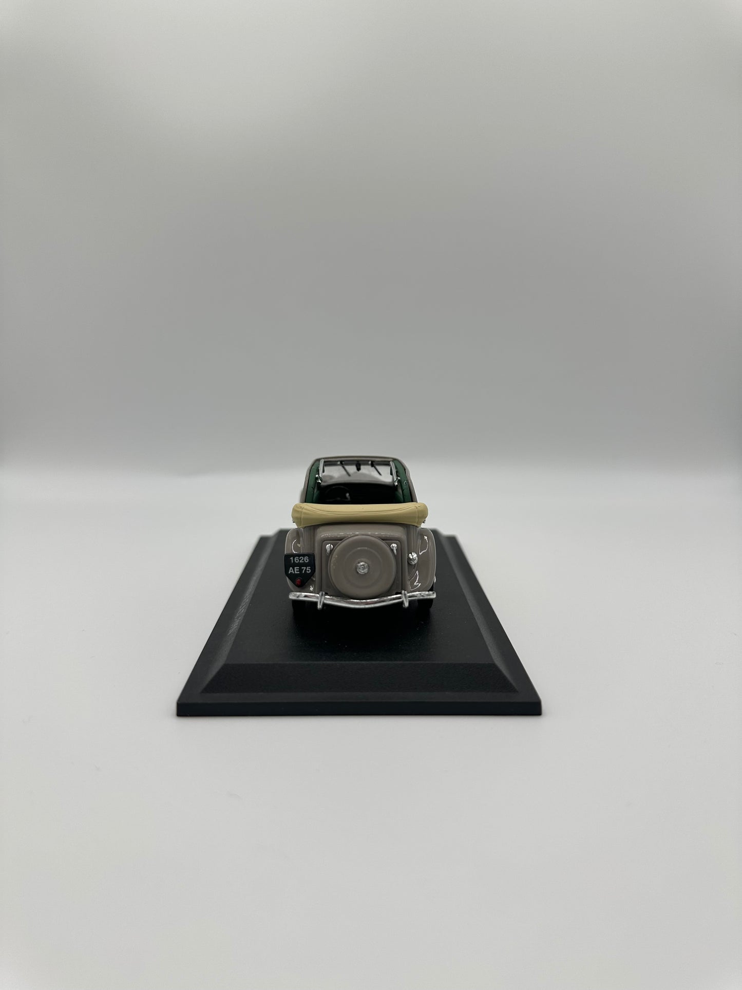 Citroën Traction 11 BL Découvrable AEAT 1950 1/43