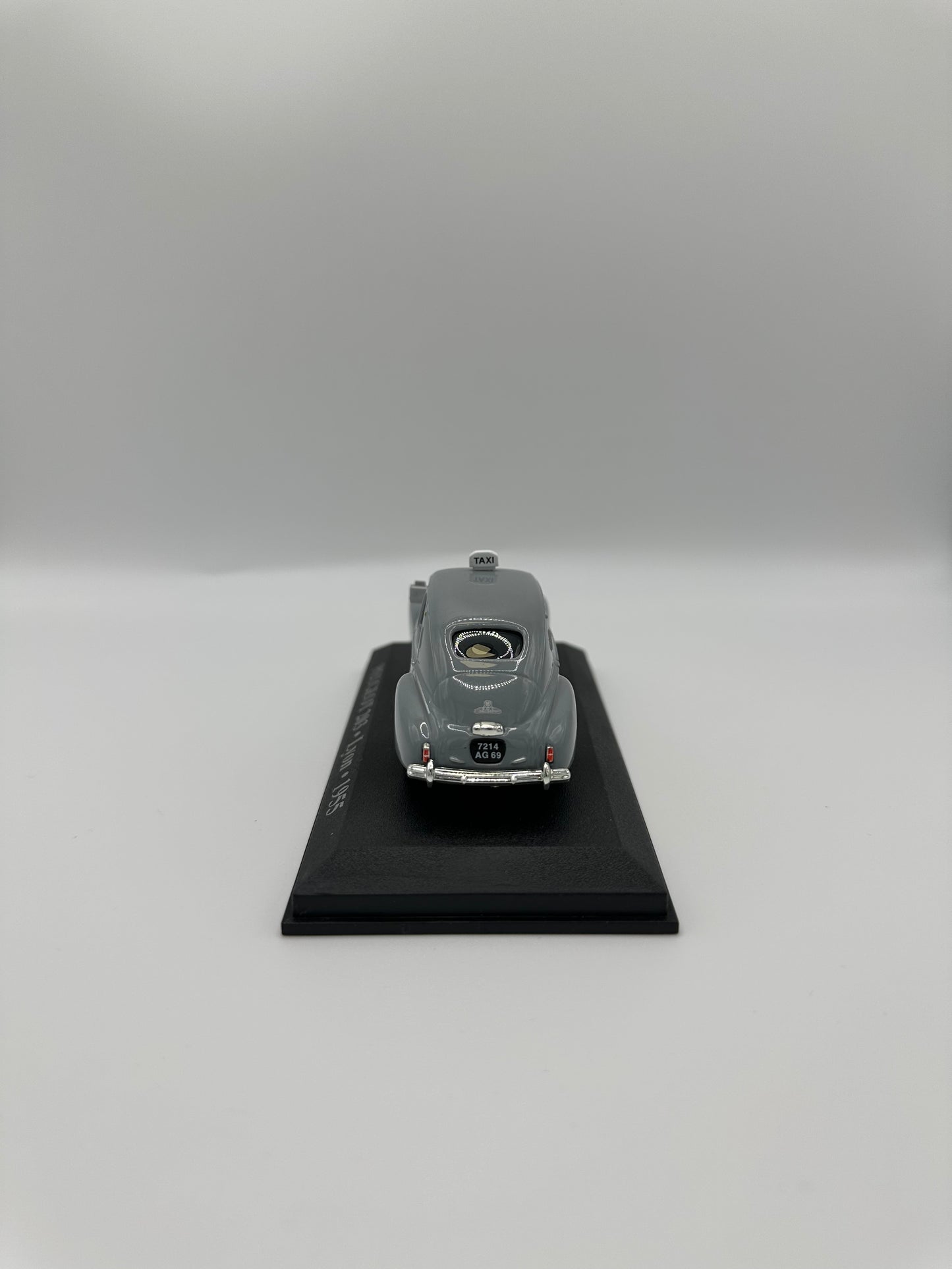 Peugeot 203 Lyon 1955 1/43