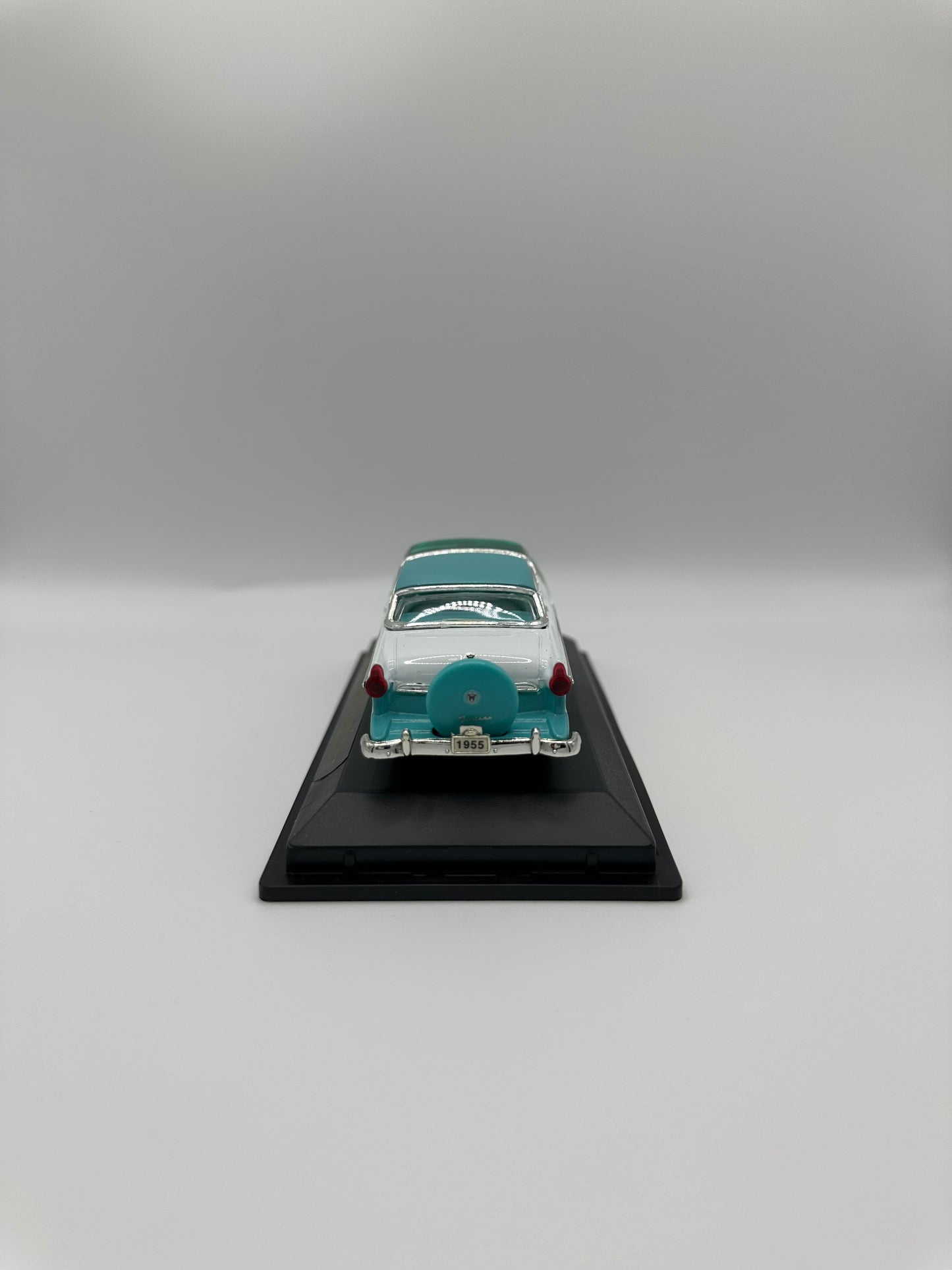 Ford Crown Victoria 1955 1/43