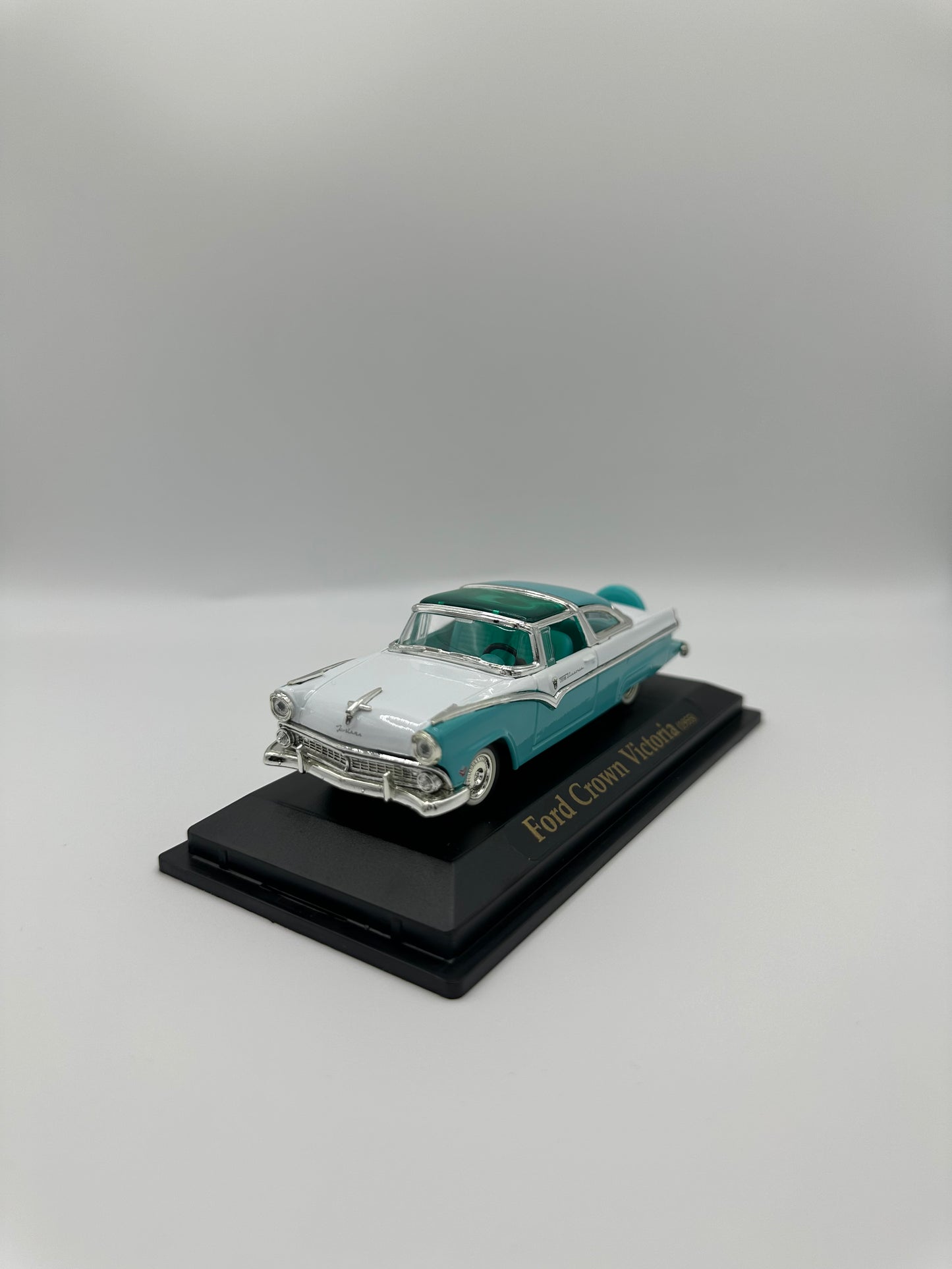 Ford Crown Victoria 1955 1/43