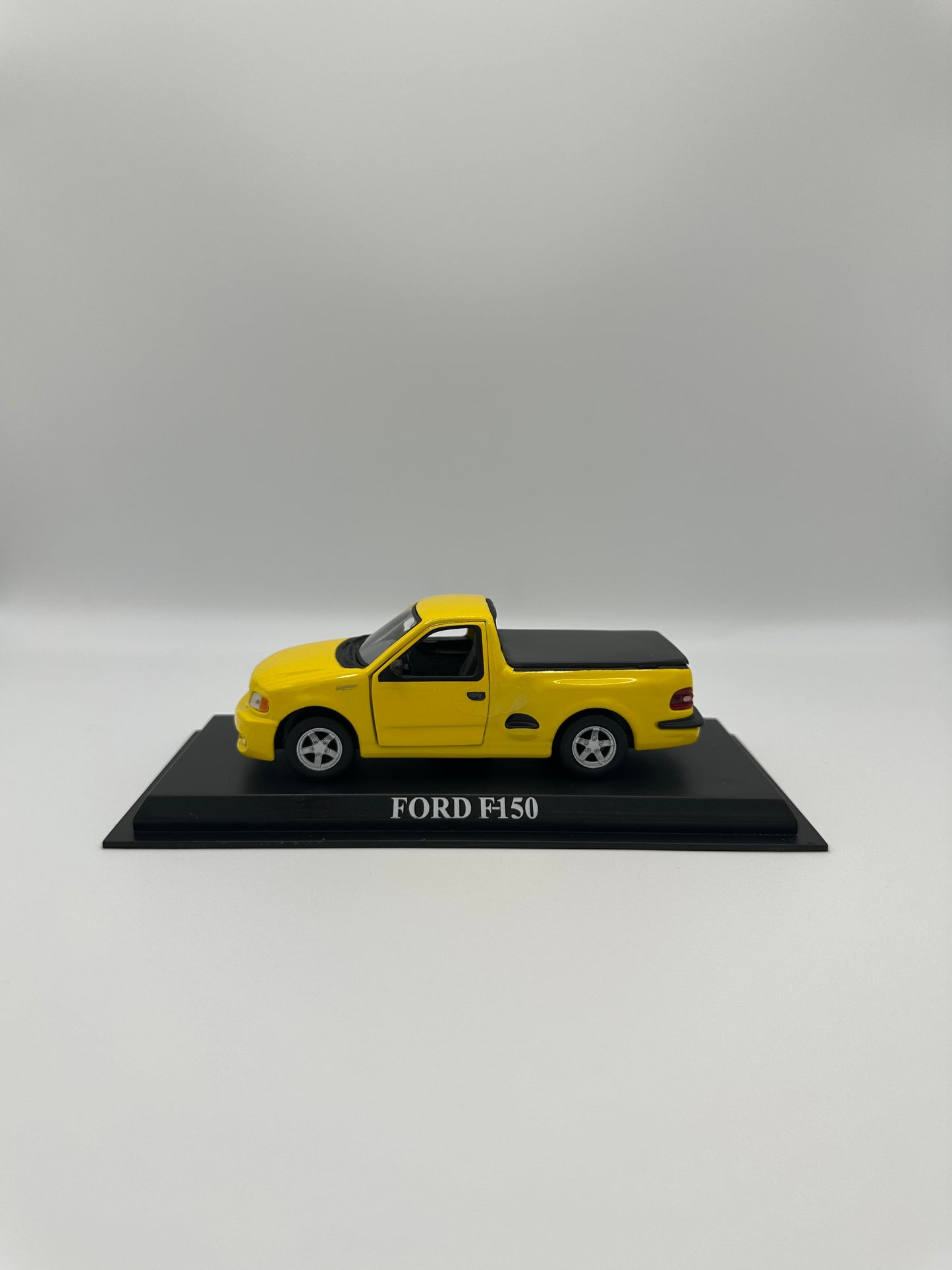 Ford F-150 Del Prado 1/43