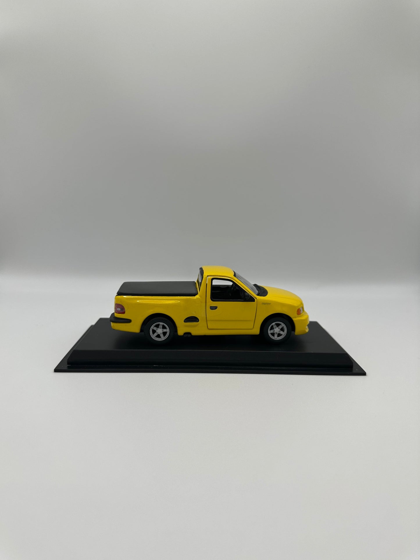 Ford F-150 Del Prado 1/43