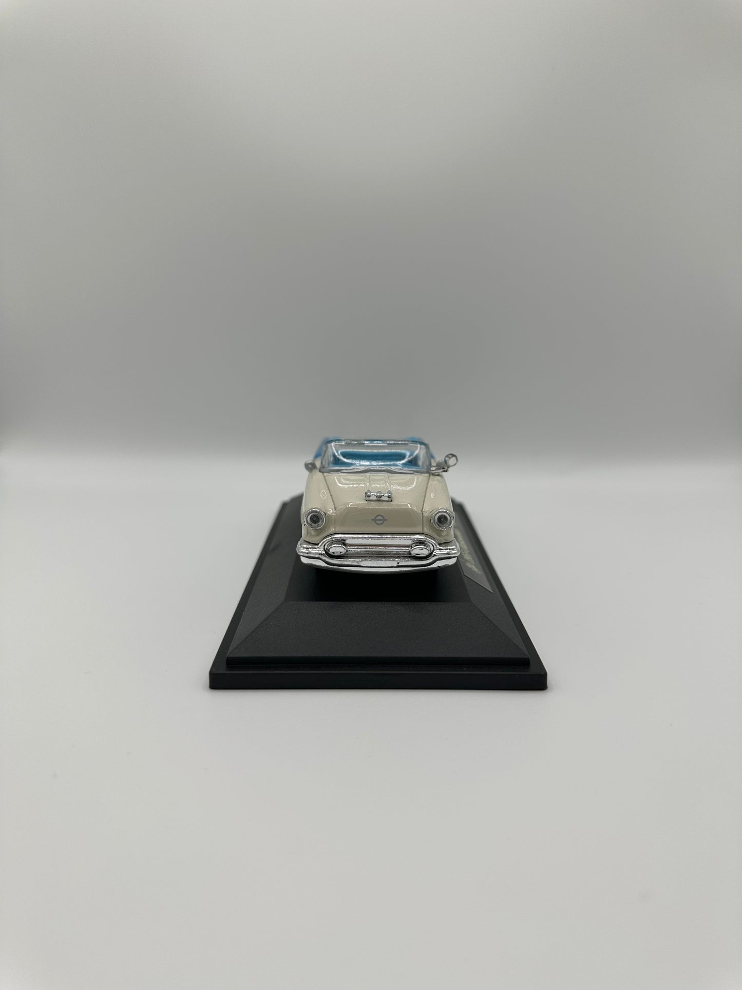 New Ray 1955 Oldsmobile Super 88 1/43