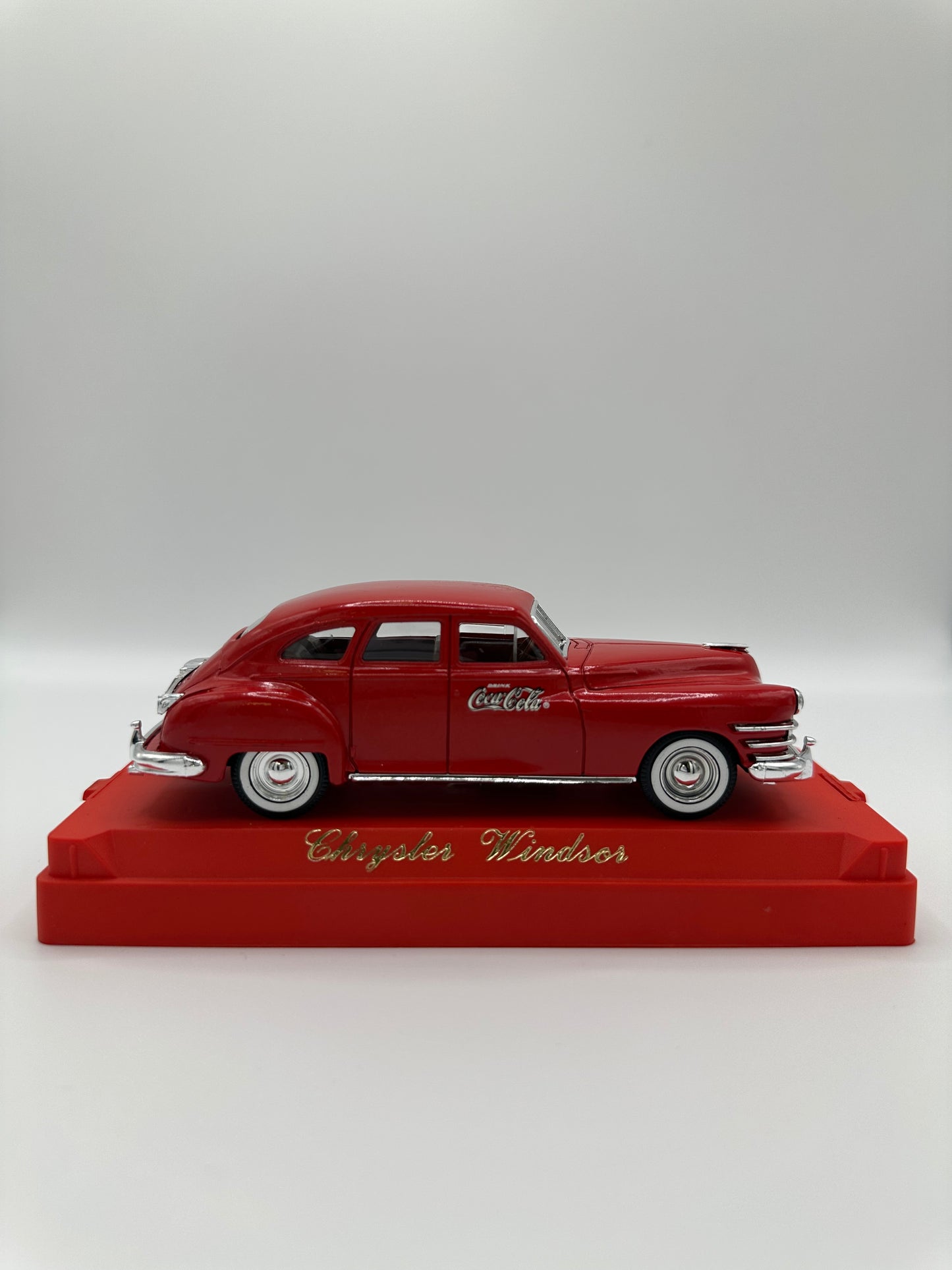 Solido Coca Cola Chrysler Windsor 1/43