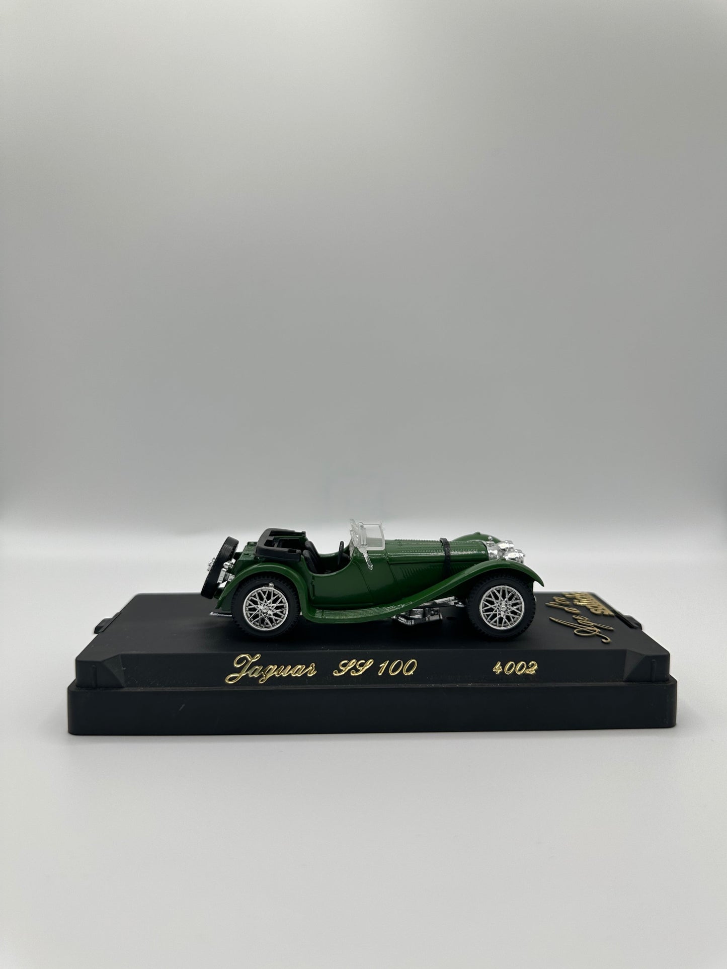 Solido Age d'Or Jaguar SS100 4002 1/43