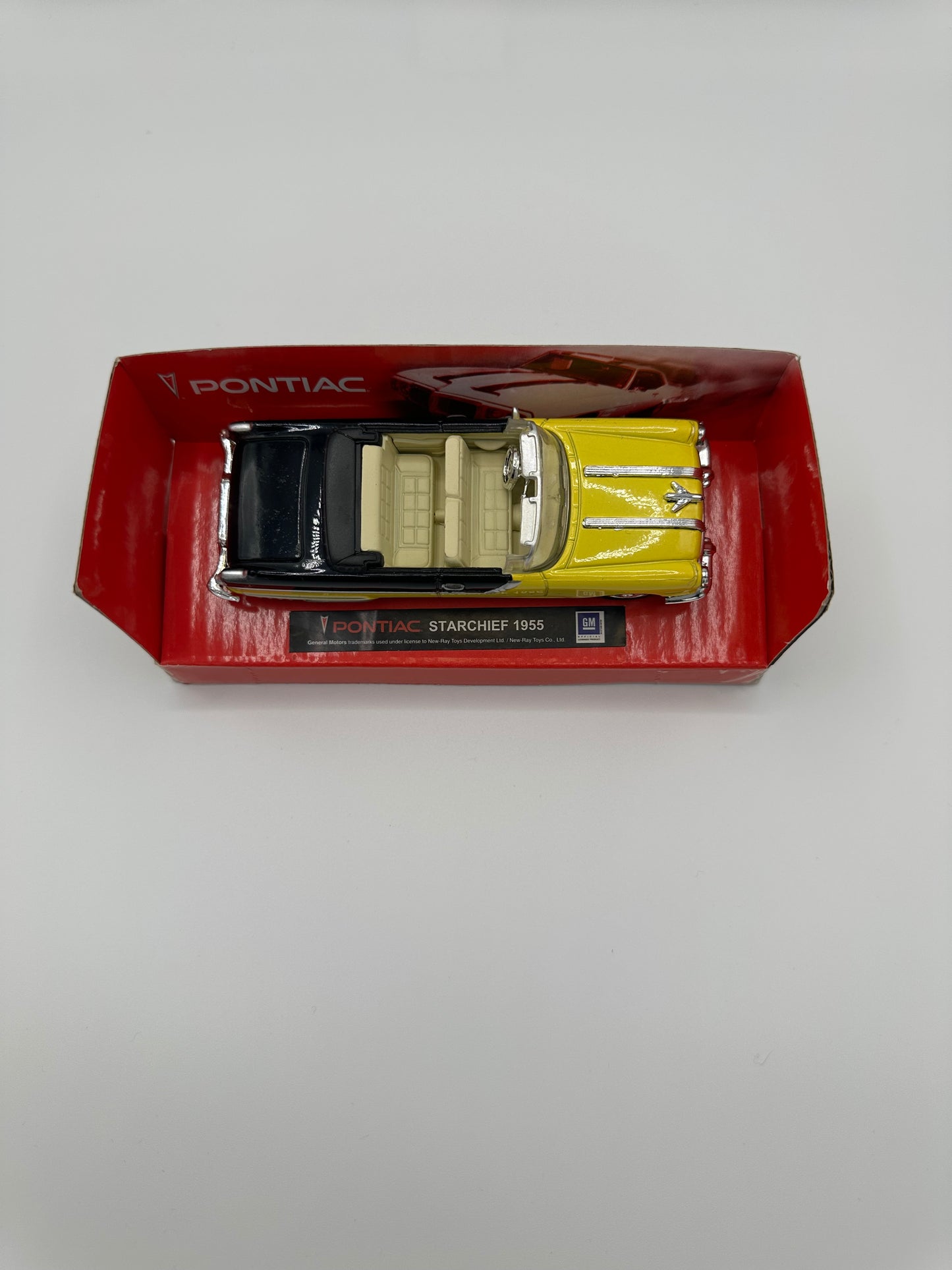 New Ray City Cruiser Collection Pontiac Starchief 1955 1/43