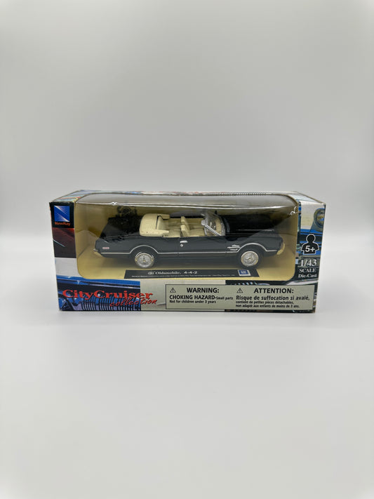 New Ray City Cruiser Collection Oldsmobile 4-4-2 1/43