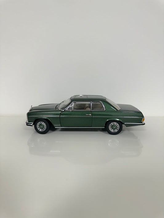 Sun Star Mercedes-Benz W114 Coupé (série C114) 1/18