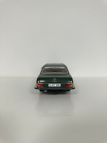 Sun Star Mercedes-Benz W114 Coupé (série C114) 1/18