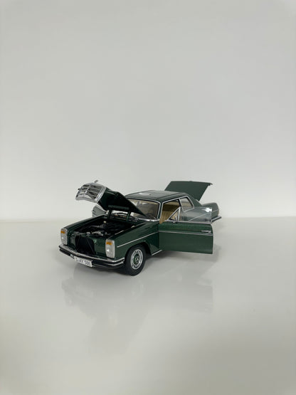 Sun Star Mercedes-Benz W114 Coupé (série C114) 1/18