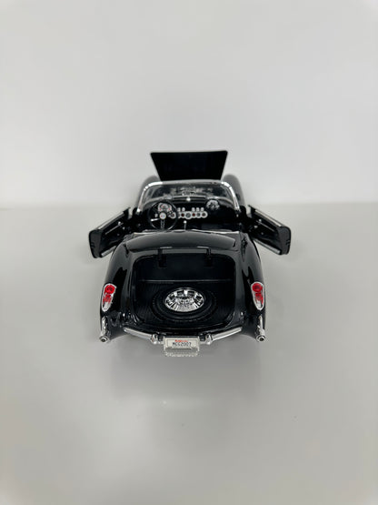 Maisto Chevrolet Corvette C1 (1957) 1/18