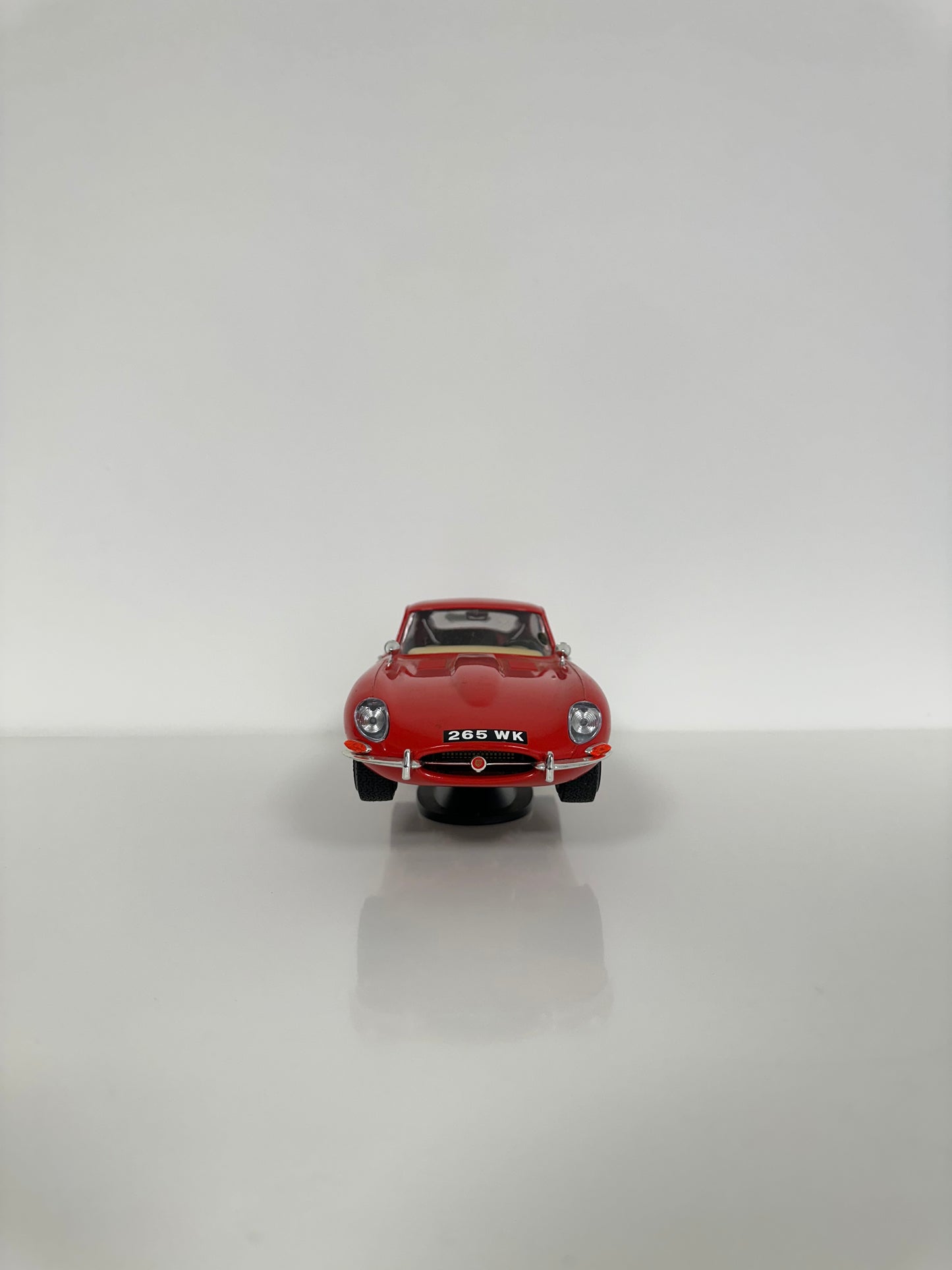 Bburago Jaguar E-Type Coupé 1/18