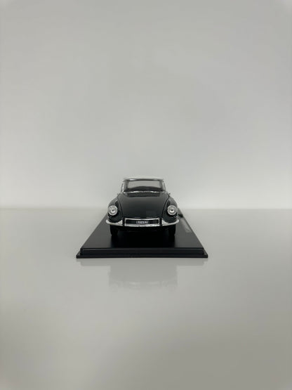 Leo Models Citroen DS 19 (1963) 1/24