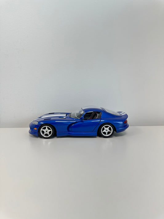 Bburago Dodge Viper GTS Coupé 1996 1/18