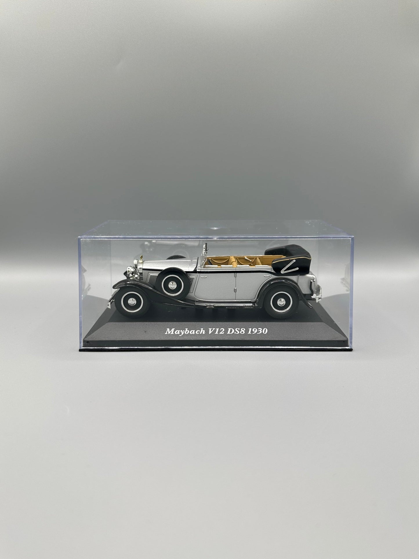 Maybach V12 DS8-1930 1/43