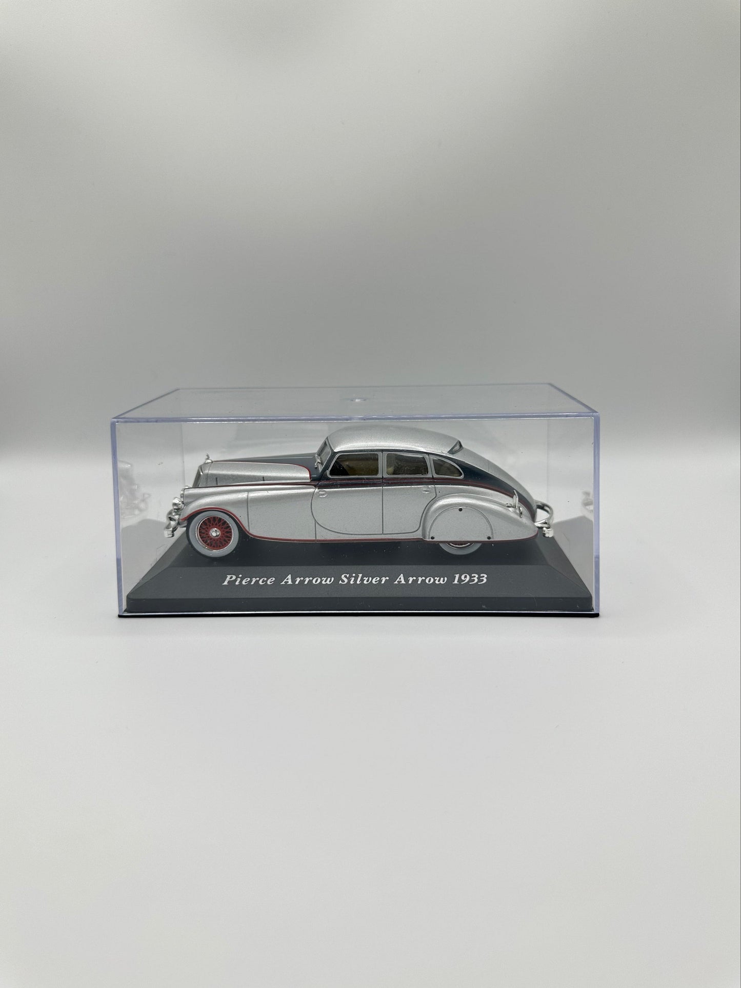 Pierce Arrow Silver Arrow 1933 1/43