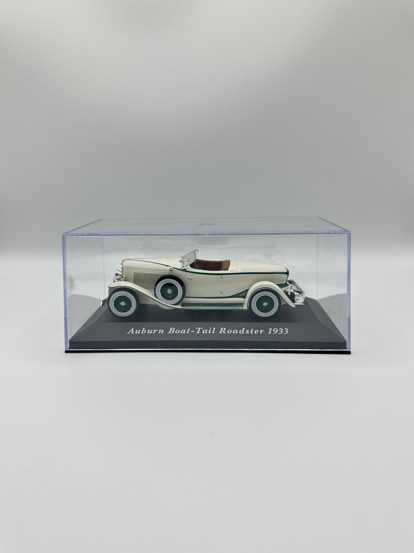 Auburn Boat-Tail Roadster 1933 1/43