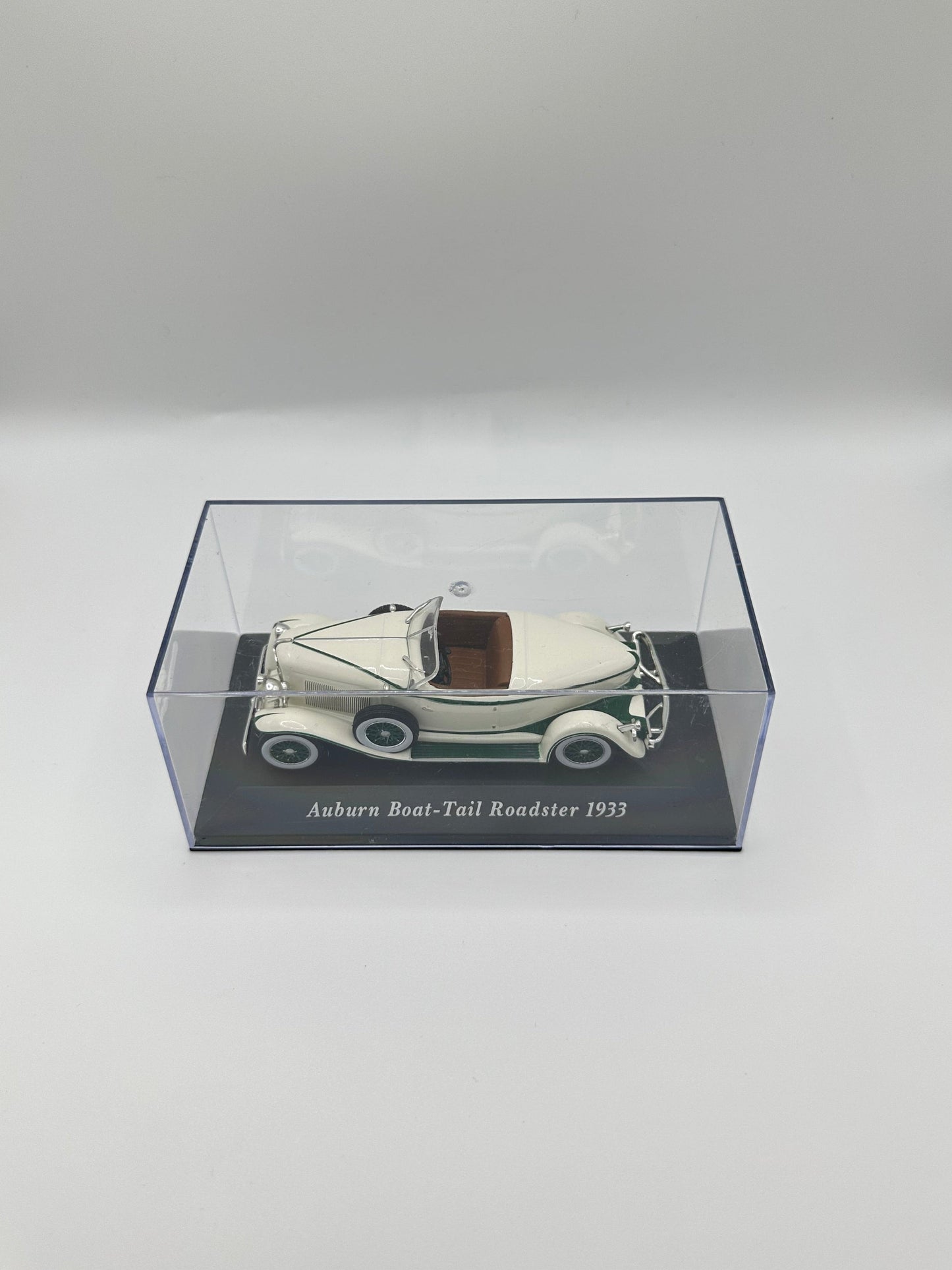 Auburn Boat-Tail Roadster 1933 1/43