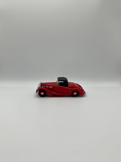 Lot de miniatures automobiles Dinky vintage 1/43